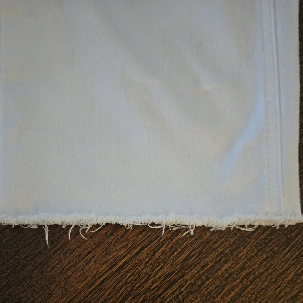 J. Jill Classic White Cropped Jeans - Picture 3 of 5